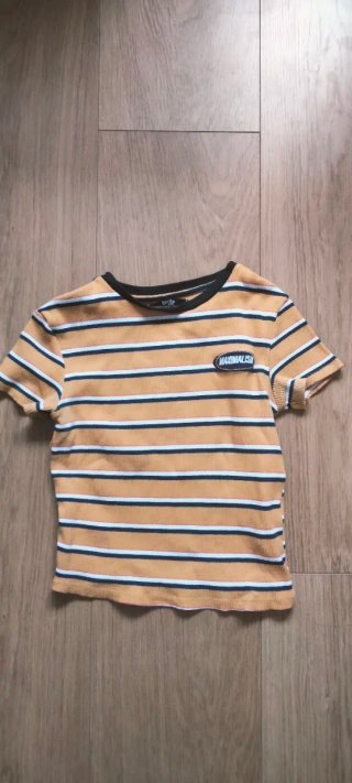 Camiseta Bershka rayas amarillas