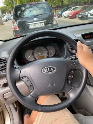 KIA Carens 2011