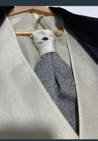 Traje de Novio Azul