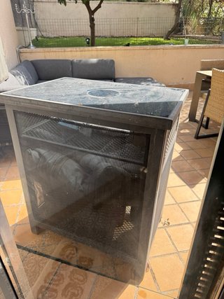 Mueble auxiliar exterior con vitrocerámica
