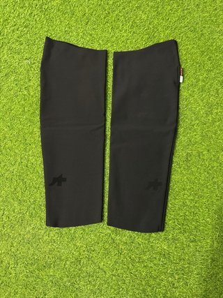 Perneras-Rodilleras Assos R Winter Knee Warmers P1