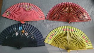 4 ventagli vintage decorativi colori assortiti