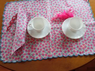 Juego 2 tazas y platos café.Sin estrenar.