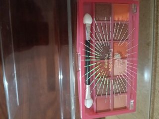 Paleta de sombras Love Yes multicolor