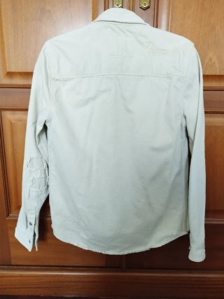 Chaqueta vaquera desgastada Zara