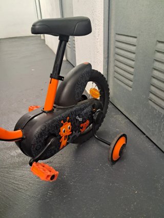 Bicicleta infantil naranja