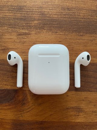 AirPods 2ª generación, estuche inalámbrico y caja