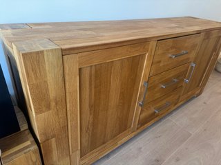 Aparador Jysk Roble Natural 182cm