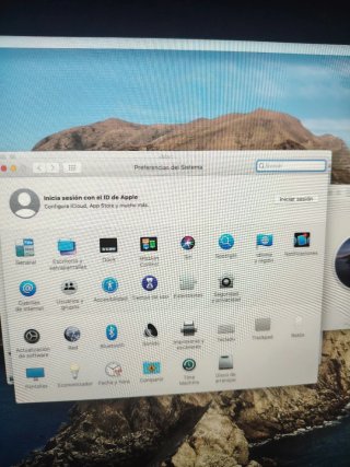 iMac Apple Plata y Blanco."27" recién formateado