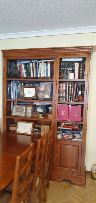 Mueble de salón de madera