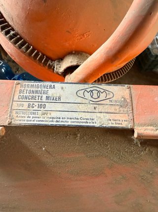 Hormigonera MCM BC-100