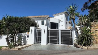 Chalet en alquiler en Hacienda Las Chapas en Marbella