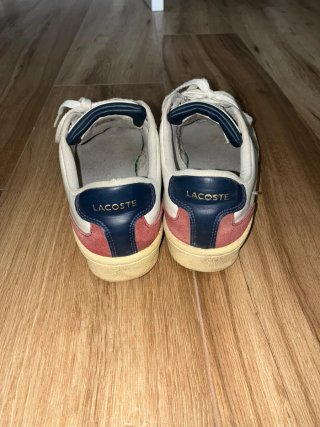 Zapatillas Lacoste Blancas y Doradas