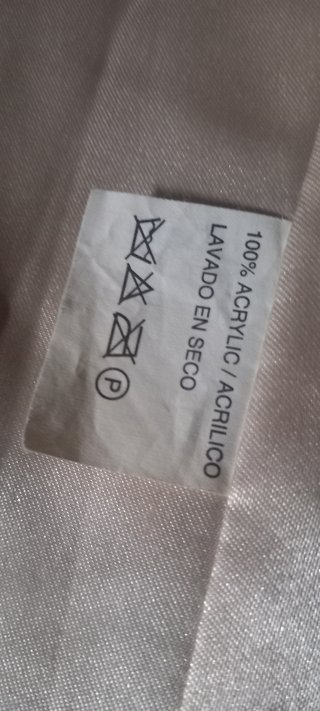 Abrigo imitación de piel beige y gris