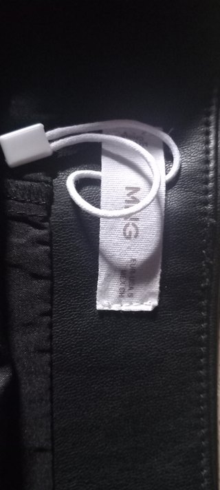 Minifalda-pantalón de piel