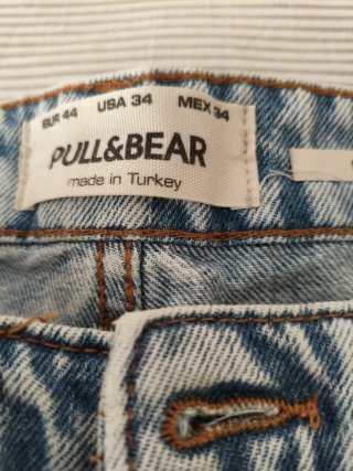 Bermuda vaquera Pull&Bear desgastada