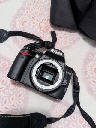 Cámara Nikon Réflex + Objetivos + Mochila