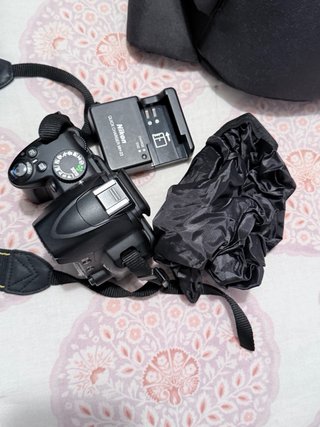 Cámara Nikon Réflex + Objetivos + Mochila