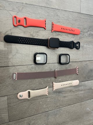 Pack iPhone 13 256GB y Apple Watch Seri 5 40mm