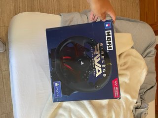 Volante da corsa Hori Racing Wheel Apex per PS4 e PC