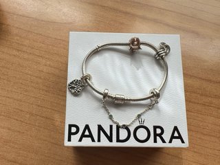 Cadena de seguridad Pandora, 3 gemas, plata de 1ª.