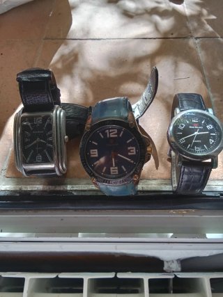 Lote 3 Relojes GINO MILANO y COMMA