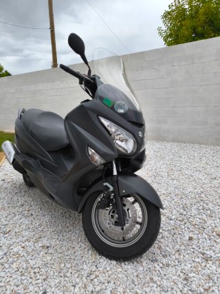 Suzuki Burgman 125 Negra/Gris