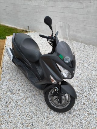 Suzuki Burgman 125 Negra/Gris