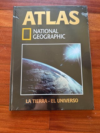 Atlas National Geographic La Tierra y el Universo