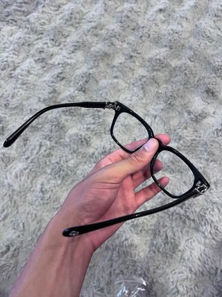 Óculos Chrome Hearts Pretos
