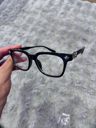 Óculos Chrome Hearts Pretos