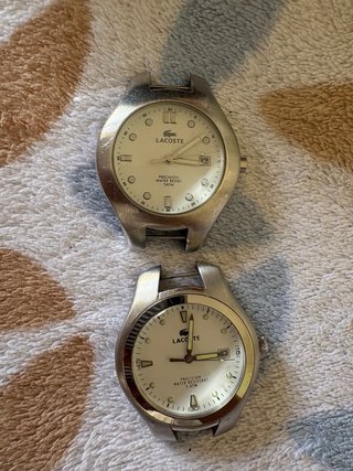 2 Relojes Lacoste Plateados