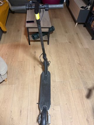 Patinete Eléctrico Mercedes AMG Petronas