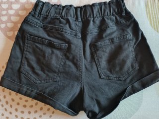 Vaquero corto Bershka mujer negro