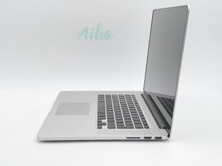 MacBook Pro 15" Intel Core i7 2.2GHz 4 núcleos - SSD 256Gb - 16GB RAM