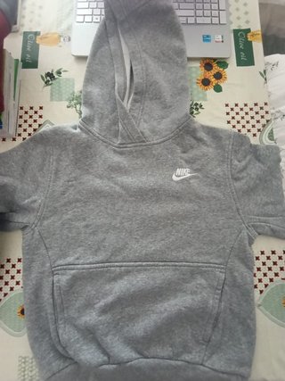 Sudadera Nike gris niño