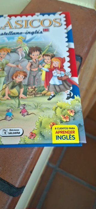 Libro cuentos clásicos castellano-inglés