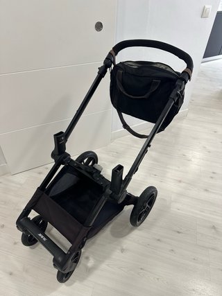 Carrito de bebé Jané Muum negro y gris