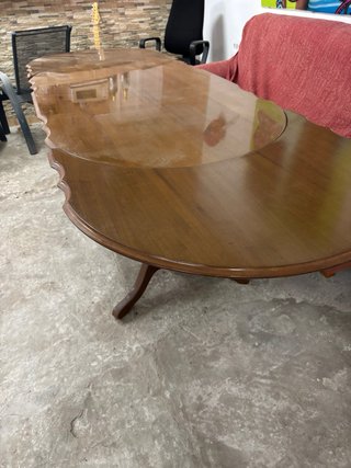 Mesa de Madera Clásica
