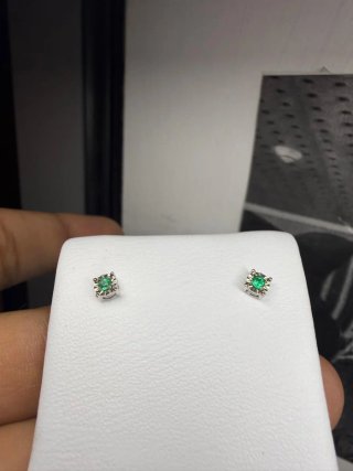 Pendientes de Oro con Esmeralda