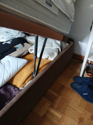 Canapé de 135 cm en tela marrón