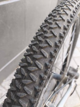 Bicicleta doble suspensión de montaña