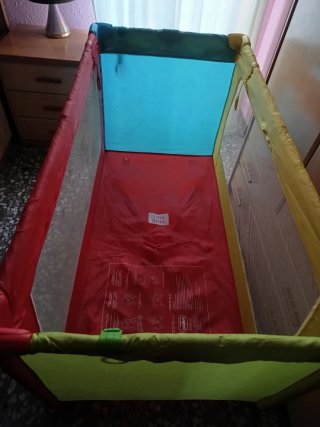 Cuna de viaje plegable