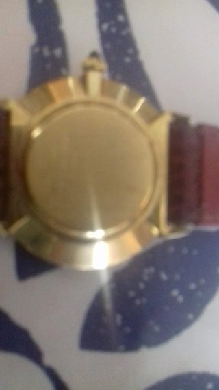 Reloj Suizo Electrochapado 18K Oro