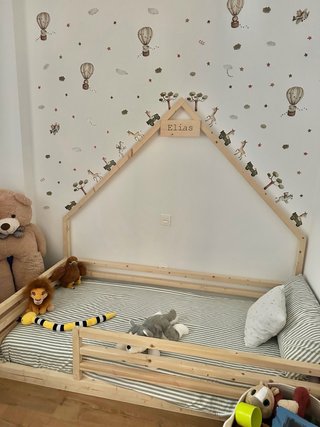 Cama Montessori casita  madera maciza 90x190cm