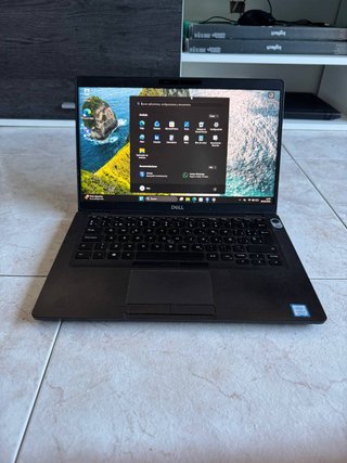 Ordenador portátil Dell i5 9 Generación