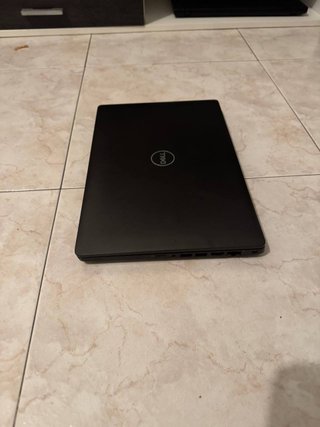 Ordenador portátil Dell i5 9 Generación