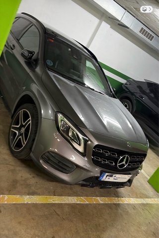 Mercedes-Benz GLA 2019 techo y AMG interior