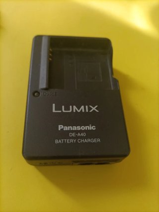 Caricabatterie Panasonic Lumix DE-A40