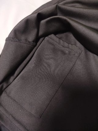 Falda pantalón negra.
